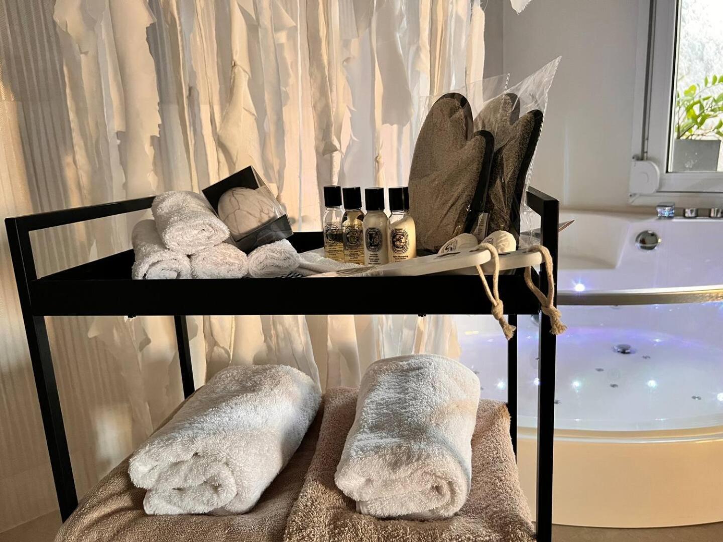 Апартаменты Perla Coco Jacuzzi *